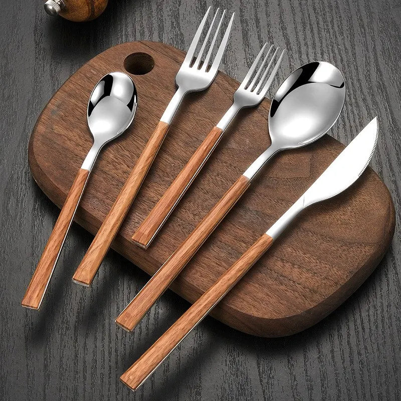 Cutlery set with wooden handle